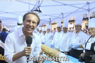Caltanissetta, Cristiano Militello “Striscia il cannolone”