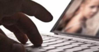 Deteneva oltre 31.000 foto e video pedopornografici: arrestato 54enne in provincia di Macerata