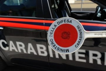 Caltanissetta, non si fermano all’Alt dei Carabinieri: denunciati