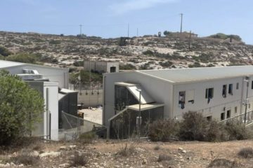 Morta neonata di sei mesi all’hotspot di Lampedusa