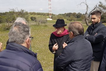 Caltanissetta, il Vescovo visita l’area dell’Antenna Rai con il Comitato Parco Antenna