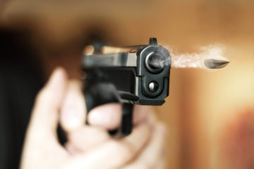 Nel Nisseno colpi d’arma da fuoco a gruppo di ragazzi: misure cautelari per un minorenne e un maggiorenne