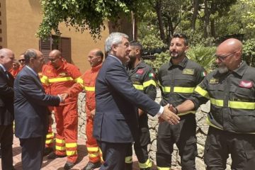 Incendi Sicilia: potenziare Corpo forestale