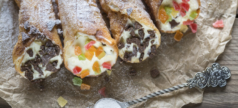 Caltanissetta prova a realizzare il cannolo più lungo del mondo
